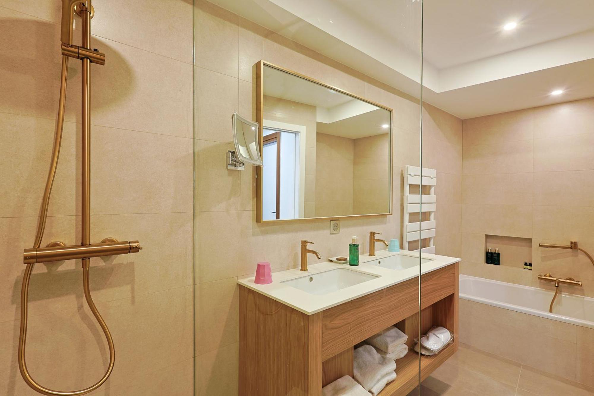 Hotel Le Fouquet'S 戛纳 外观 照片