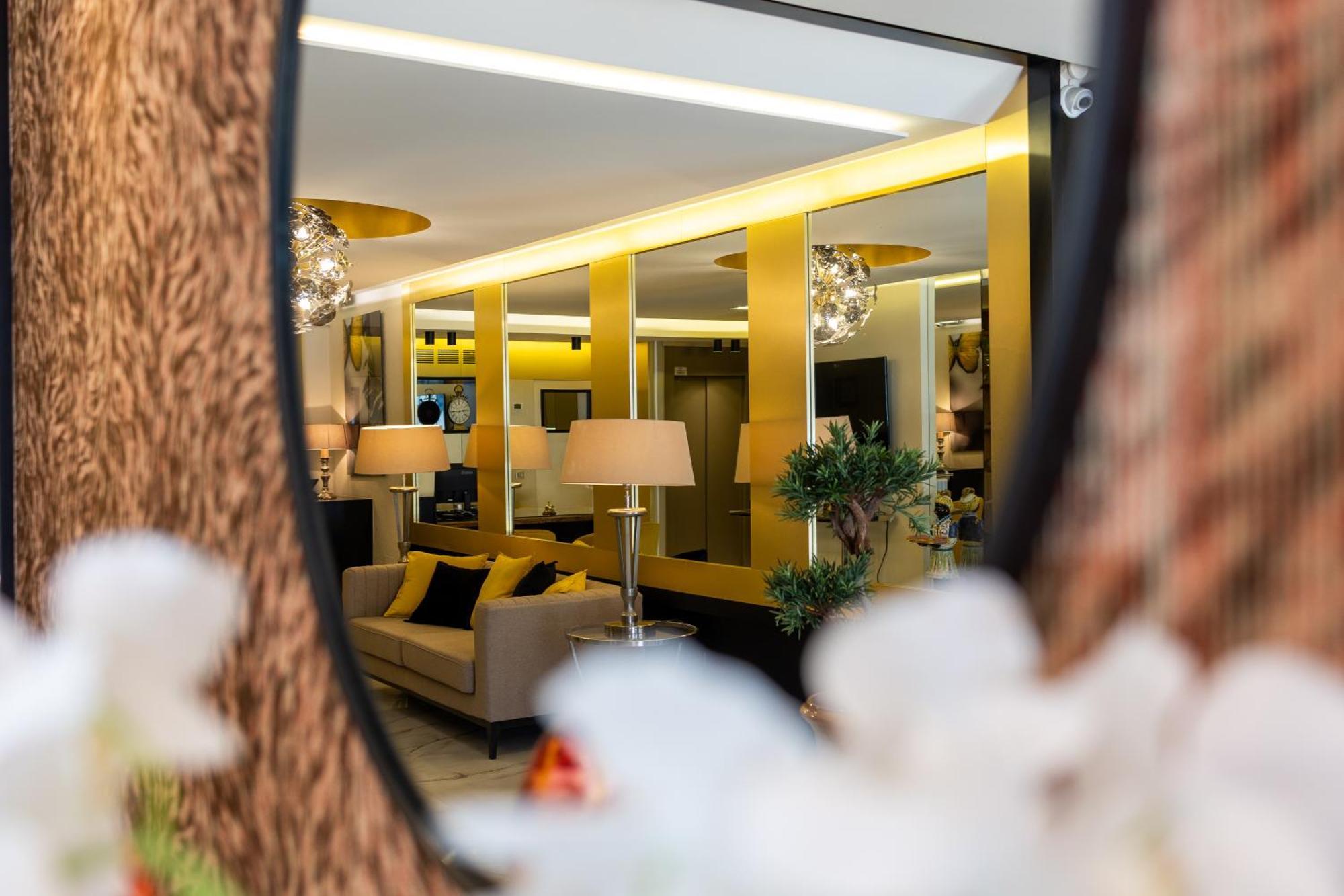 Hotel Le Fouquet'S 戛纳 外观 照片